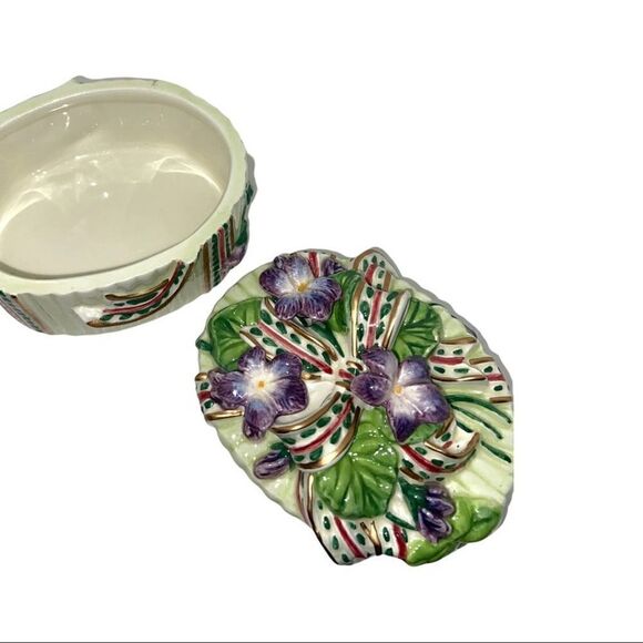 Vintage Fitz and Floyd Essentials Trinket Box Jewelry Violets Ribbons Ceramic - Picture 6 of 9